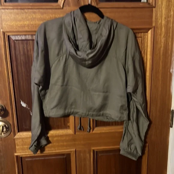 Abercrombie & Fitch XS Geen cropped hooded utility jacket - Picture 2 of 6
